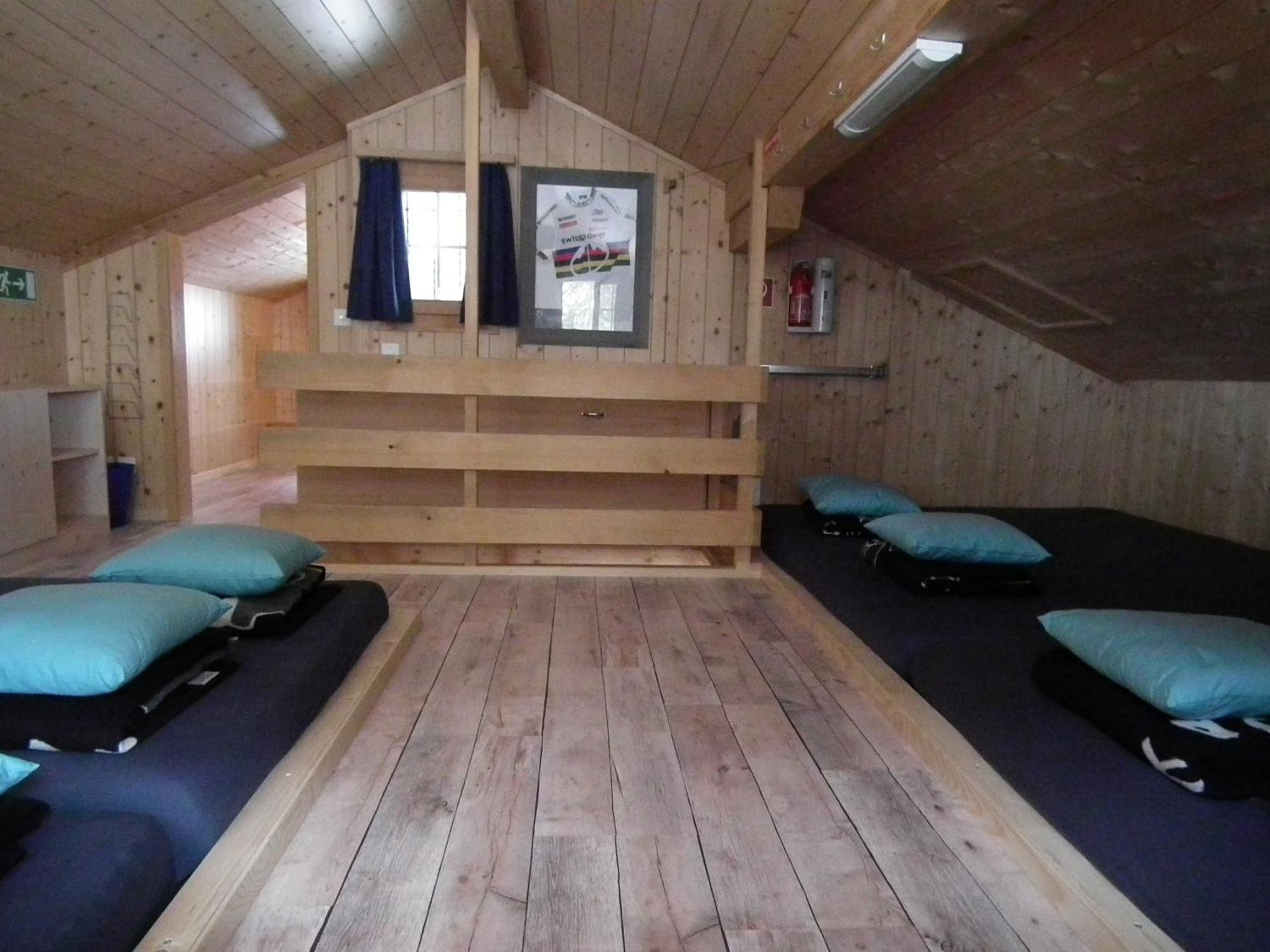 Alpenlodge Willigen Exterior foto